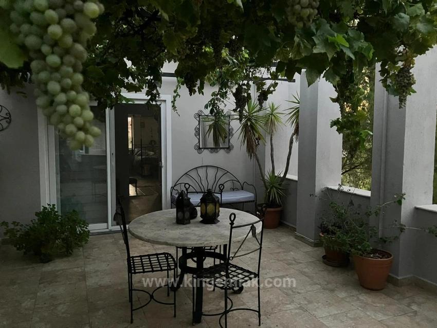 Einzigartige Mediterrane Villa Mit Einliegerwohnung