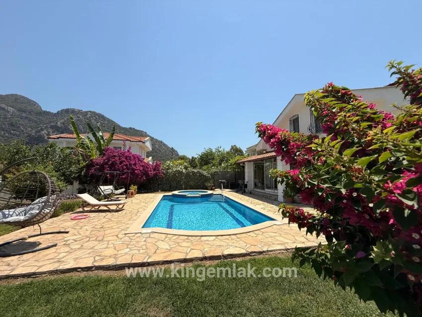 Bungalow Zum Verkauf In Der Gegend Von Dalyan Arıkbaşı