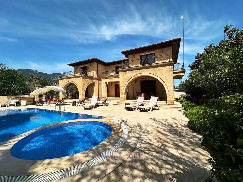 Eine Unvergleichliche, Palastartige Villa Im Herzen Von Dalyan.