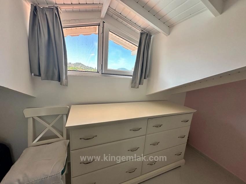 Ein Außergewöhnliches Leben, Geschmückt Mit Zeitloser Eleganz In Osmanağalar