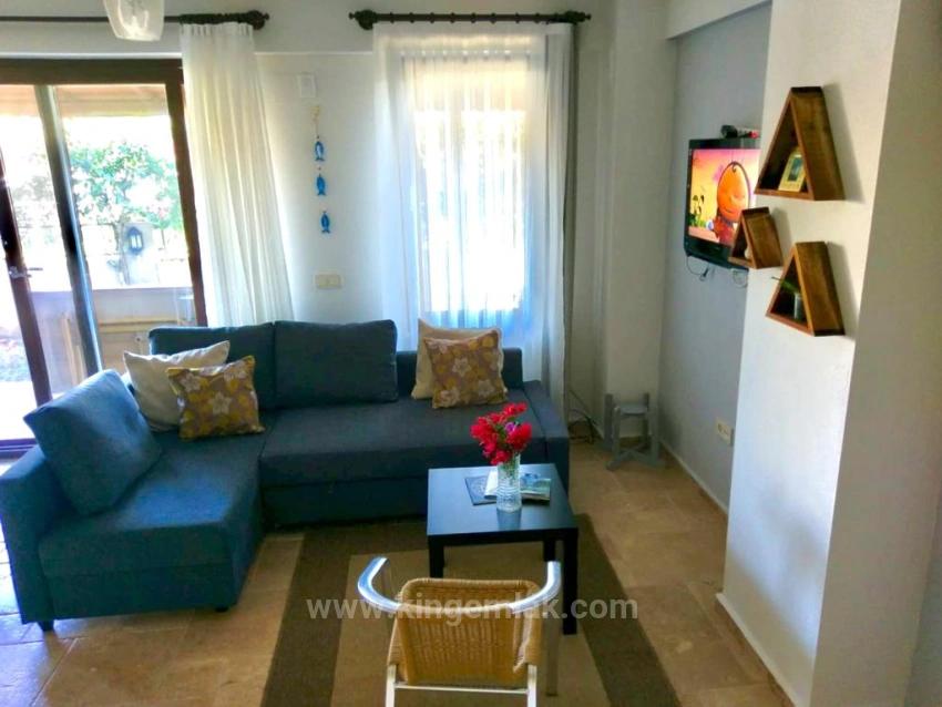 Prestigeträchtiges Leben Am See Und Investitionsmöglichkeit Mit Hoher Rendite