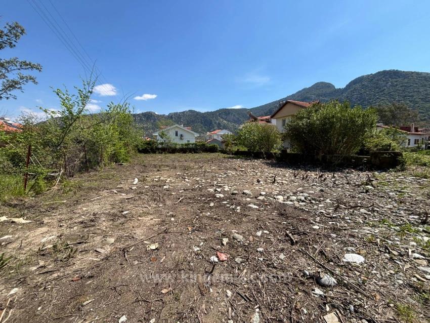 Eckgrundstück Mit Wohnzone Zum Verkauf In Muğla Dalyan Arıkbaşı