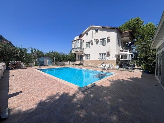 Triplex-villa In Okçular Marmarlı, Dalyan, Umgeben Von Natur