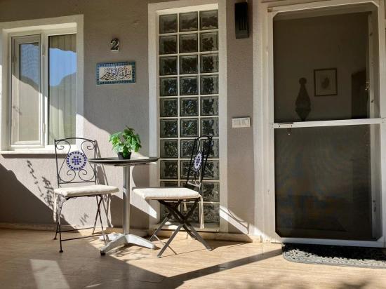 Einzigartige Mediterrane Villa Mit Einliegerwohnung