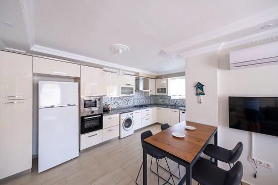 Versteckte Und Elegante Villa Mit 4 Schlafzimmern In Gülpınar – Villa İnci