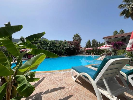 Dalyans Verstecktes Paradies: Luxuriöses Boutique-Hotel Mit Garten, Ideal Für Investoren
