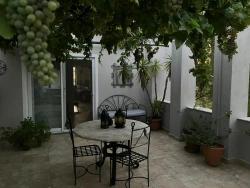 Einzigartige Mediterrane Villa Mit Separatem Apartment