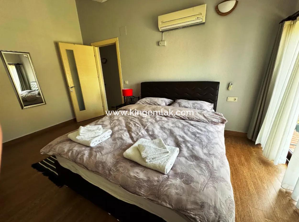 Attractive Riverside Duplex