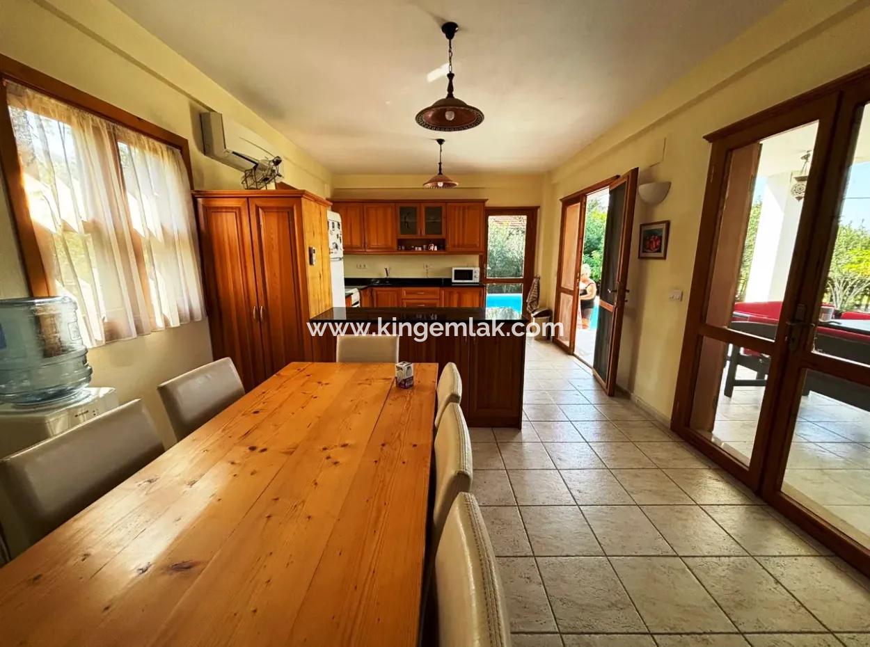 Strikingly Pretty 3 Bed Villa