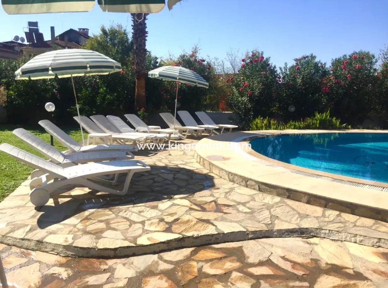 Ein Sechs - Schlafzimmer-Villa In Dalyan Gurpinar Edelstein-Villa .