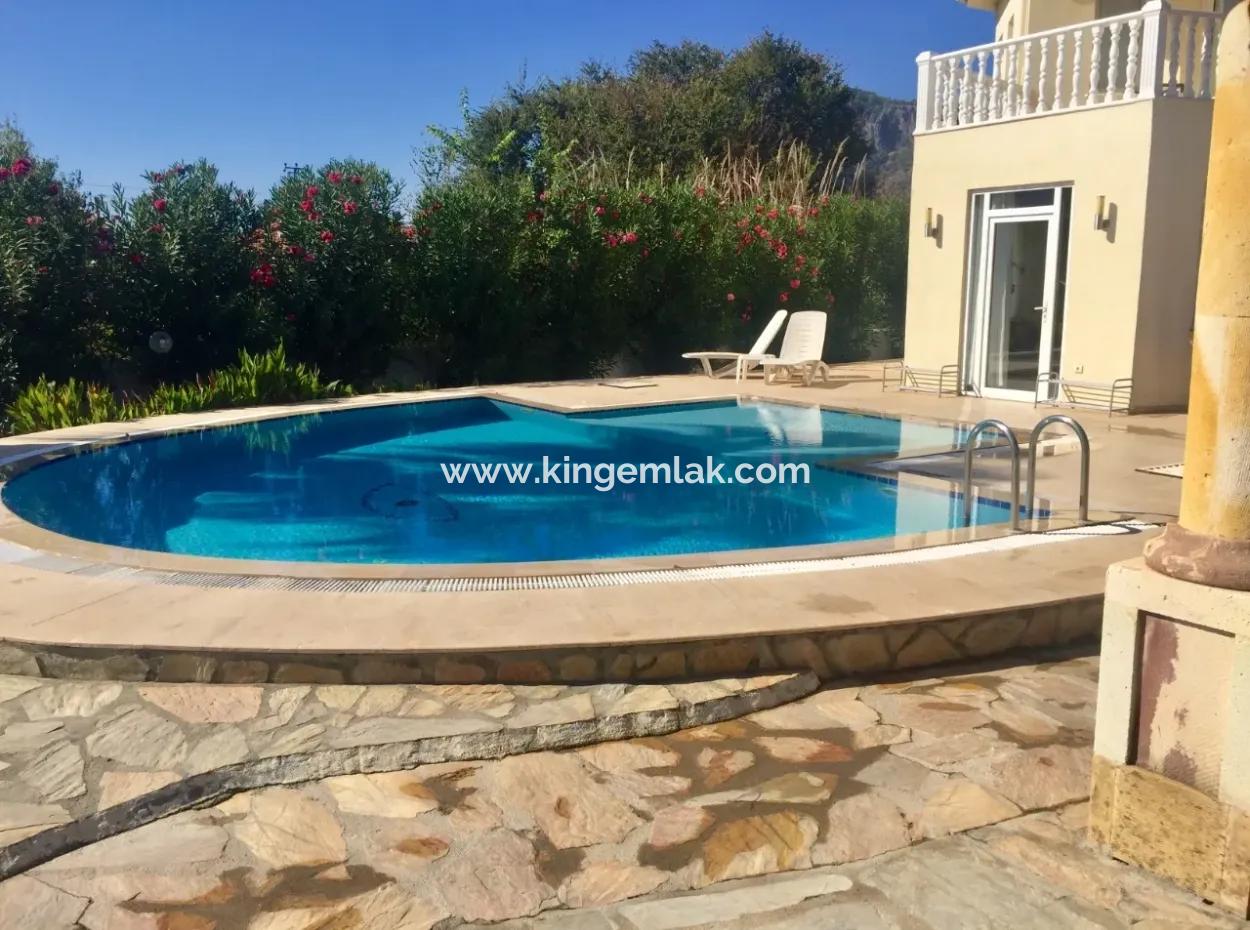 Ein Sechs - Schlafzimmer-Villa In Dalyan Gurpinar Edelstein-Villa .