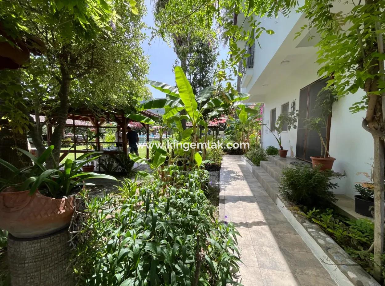 Pretty Hotel In Relaxing Setting