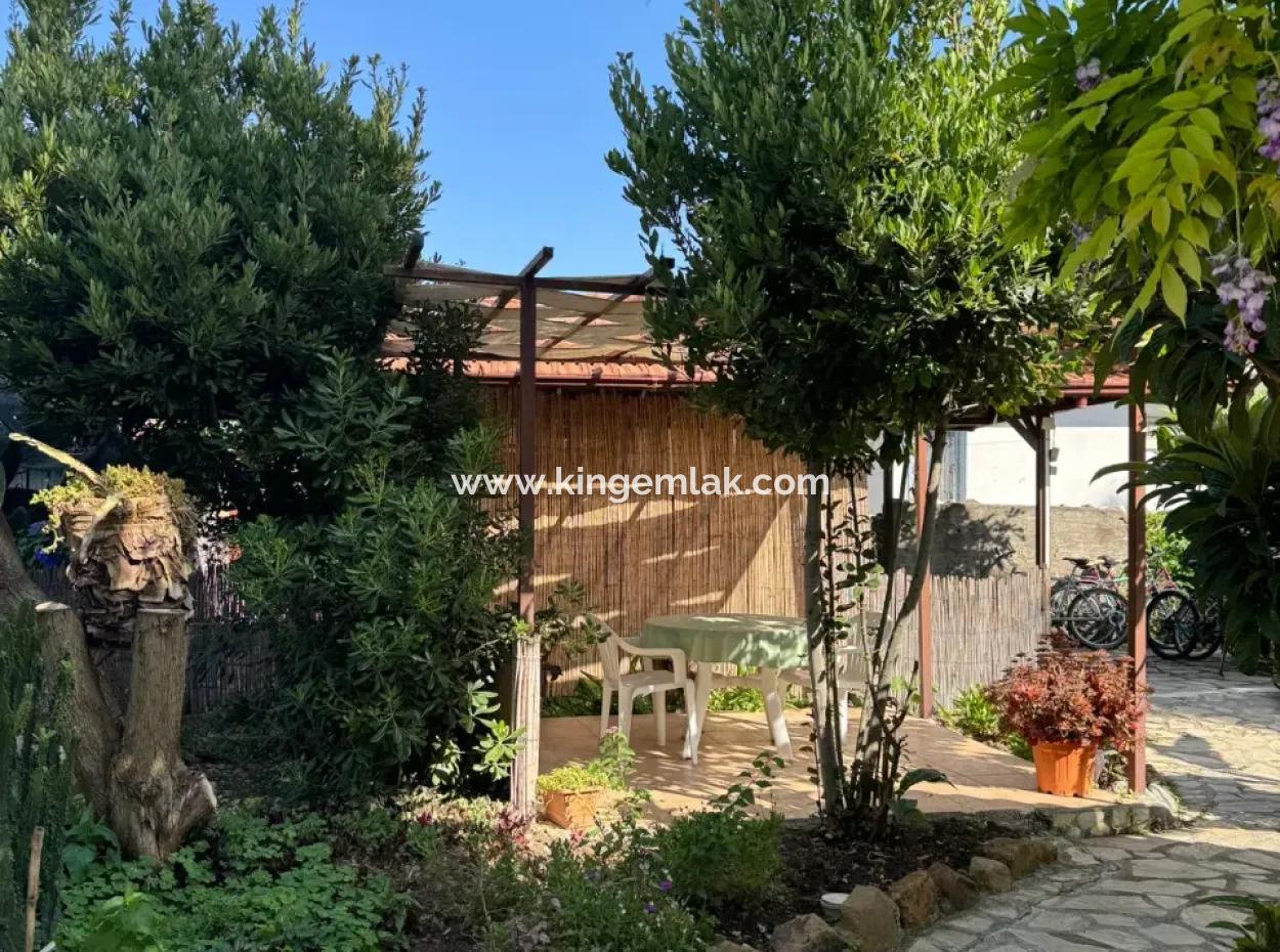 Pretty Hotel In Relaxing Setting