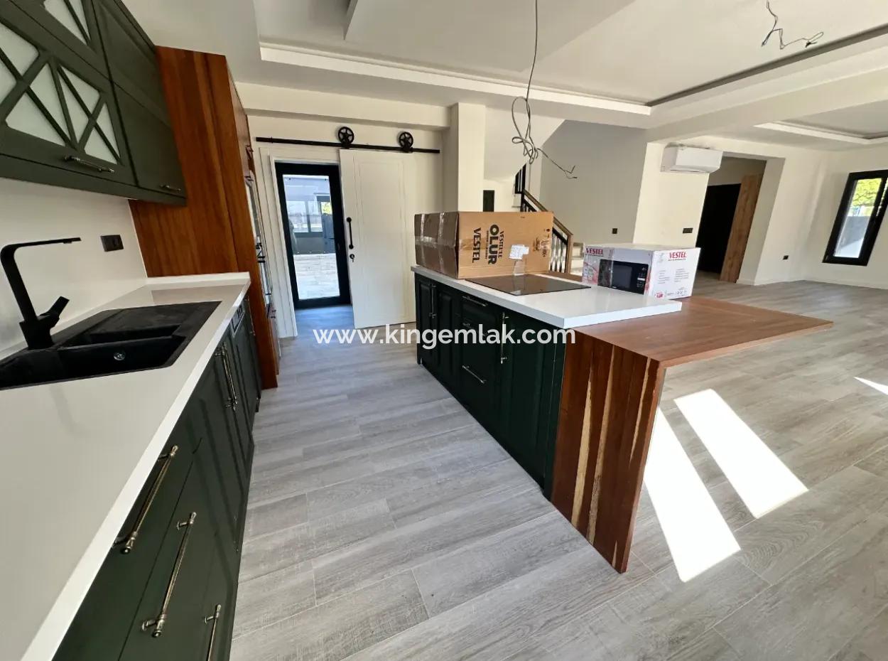 Spacious 5 Bed For Long Term Rental