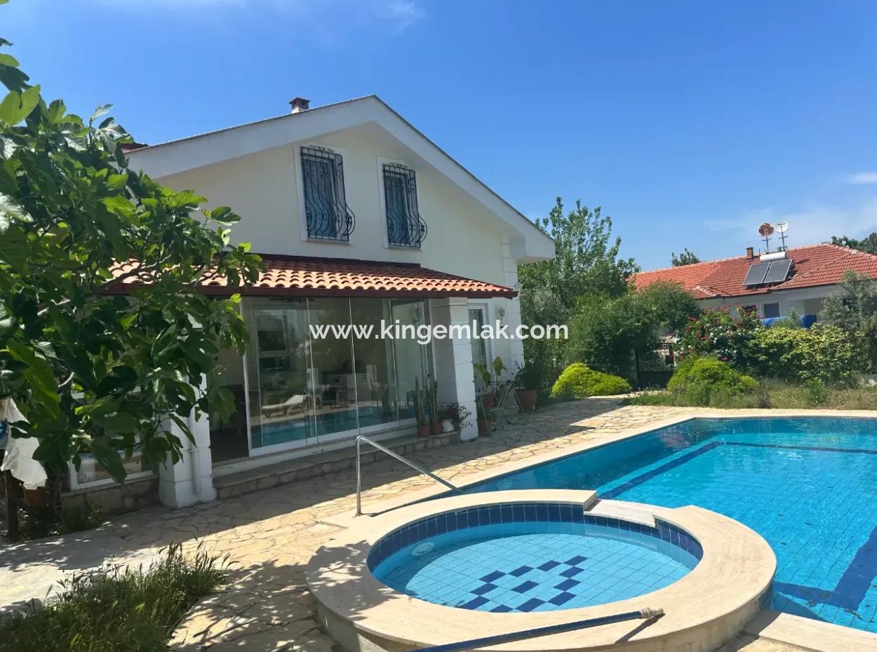 Pretty Dormer Bungalow For Sale