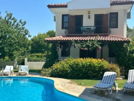 Charming Two-Bedroom Detached Villa