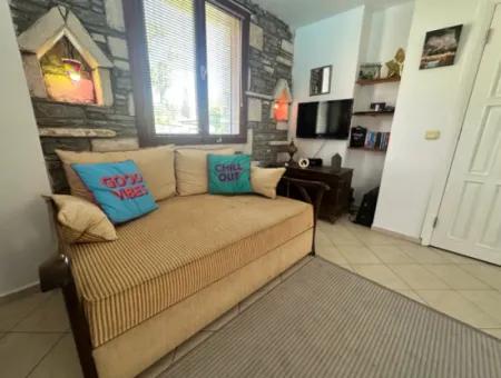 Charming Two-Bedroom Detached Villa