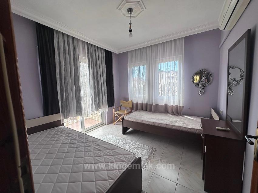 Characterful Villa Offers Great Potential.