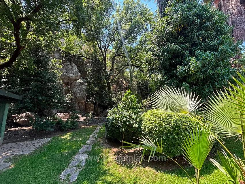 Dalyan Centre With Secret Garden For Sale Duplex