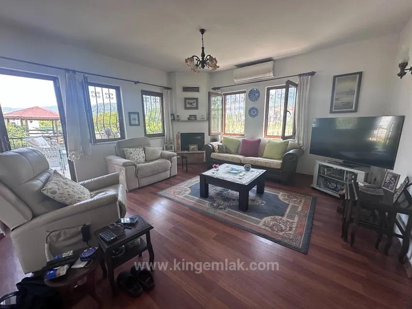 Spacious Village Home With Mountain Views And Mature Gardens