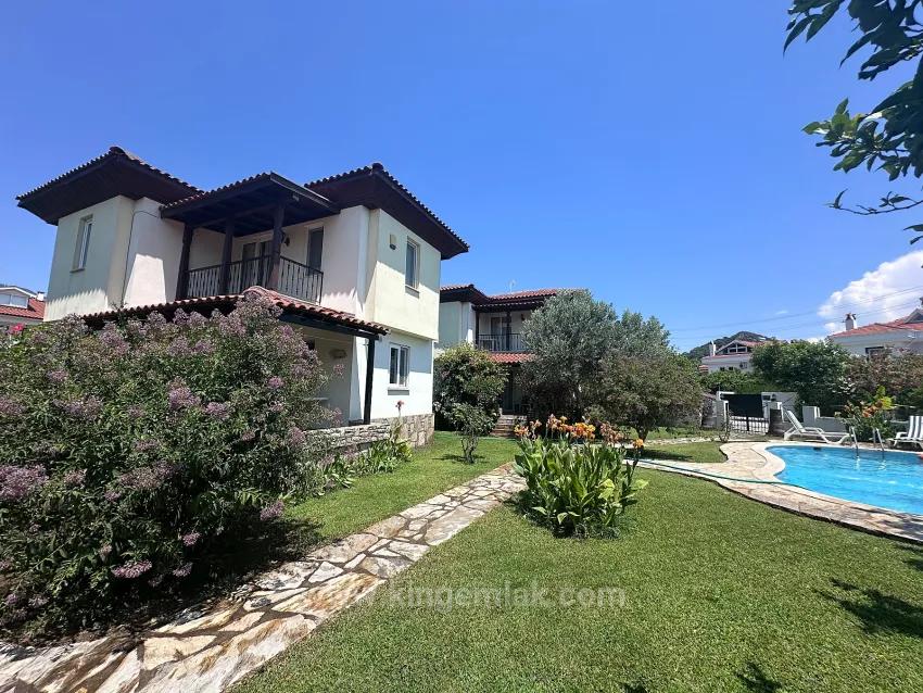 In Gülpınar, Mountain View And Within Walking Distance To The City Centre Detached Villa