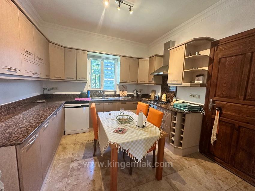 3+1 Traditional Bungalow With Private Pool And Montenegro View – Long Term Rental