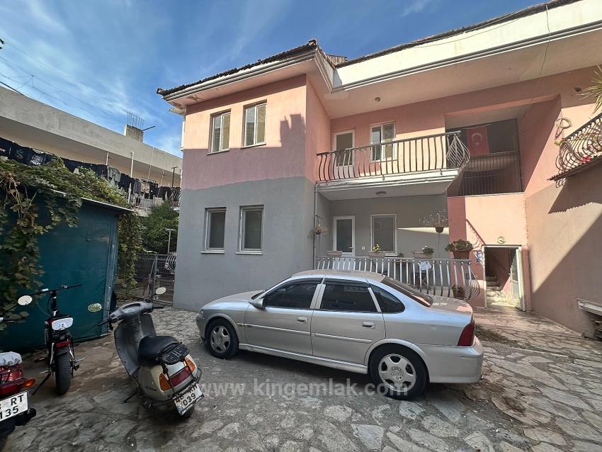 A 2-Bedroom Apartment With A Warm Home In The Center Of Dalyan.