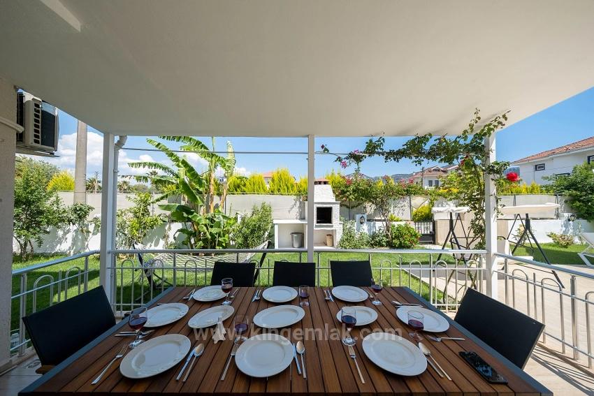 A Hidden And Elegant 4-Bedroom Villa In Gülpınar