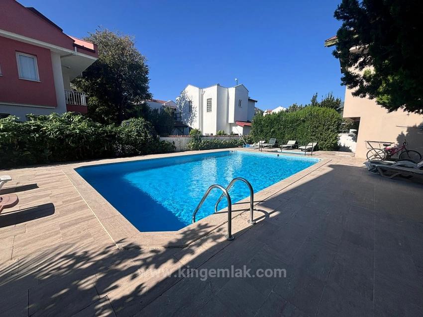 First Floor, Stylish And Well-Maintained One-Bedroom Apartment