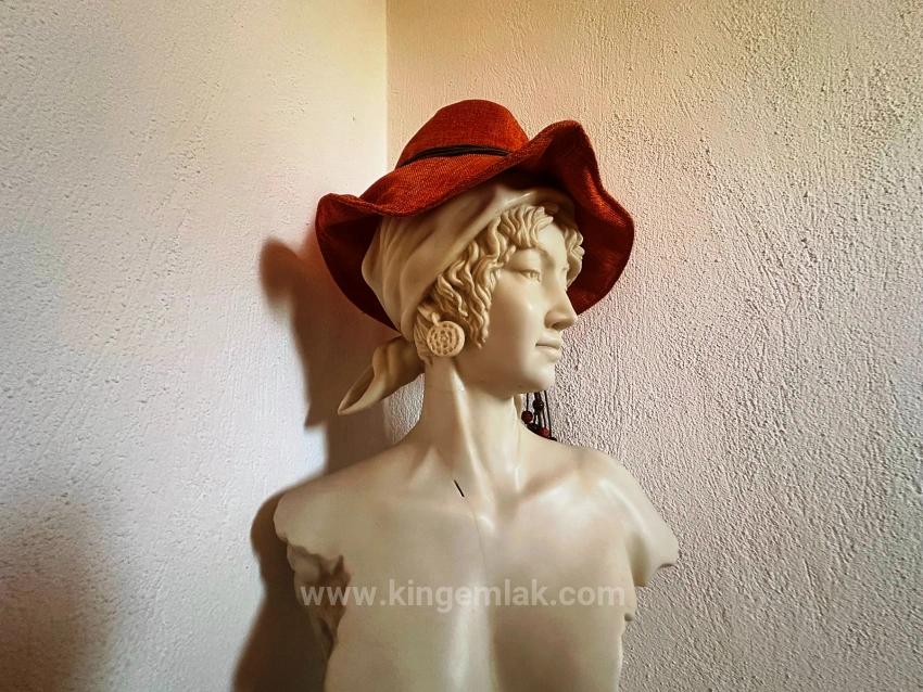 A Peaceful Life Amidst The Whispers Of The Mountains