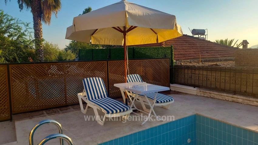 The Silent Side Of Elegance