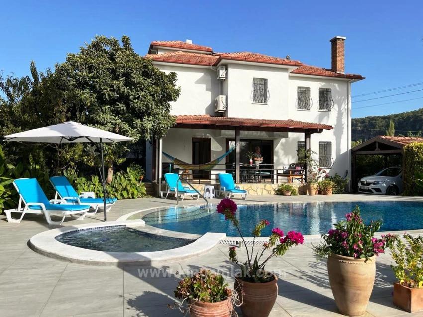 3+1 Bedroom Villa For Sale in Okçular Nbh. Ortaca - 1.000 m²