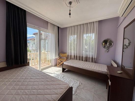 Characterful Villa Offers Great Potential.