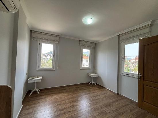 Attractive Villa On Small Complex