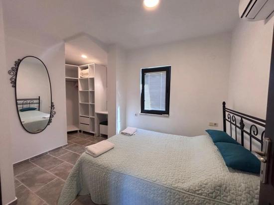 Elegant Villa With Private Pool And Large Garden In Dalyan Gülpınar