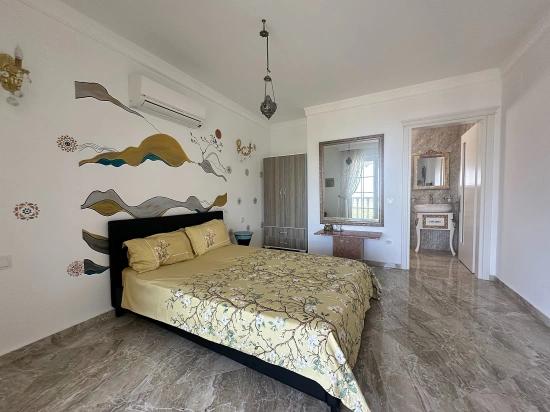 Luxury 7-bedroom Mansion With Unparalleled Sea Views In Gökbel