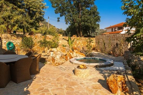 Villa Rüyam – A Paradise Spot On The Summit Of Gökbel