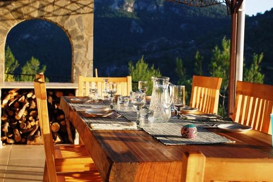 Villa Rüyam – A Paradise Spot On The Summit Of Gökbel