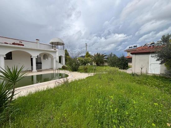 An Architecturally Unique Living Space