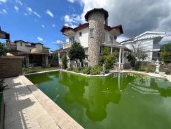 Characterful Villa Offers Great Potential.