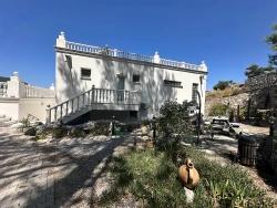 Luxury 7-Bedroom Mansion With Unparalleled Sea Views In Gökbel