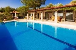 Villa Rüyam – A Paradise Spot On The Summit Of Gökbel