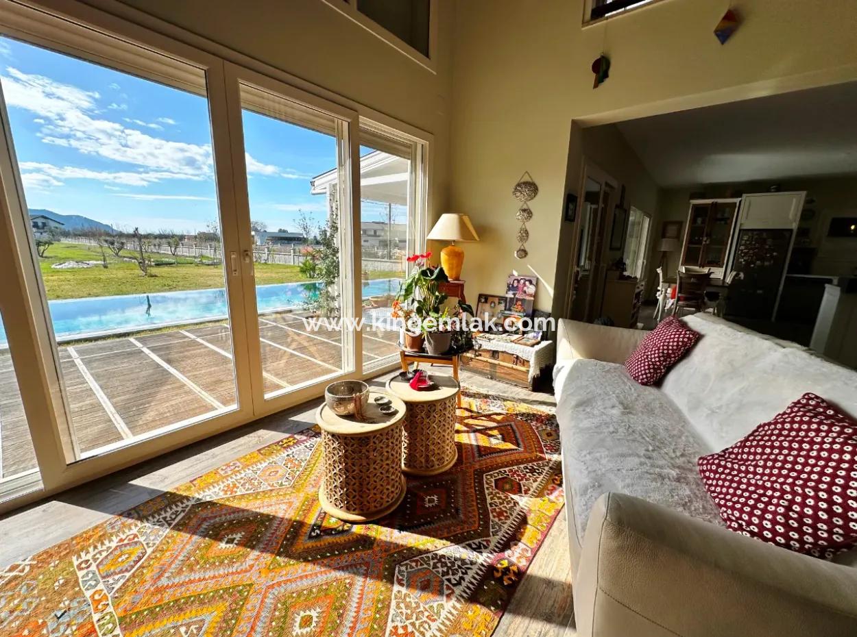 Unique Villa On Large Land