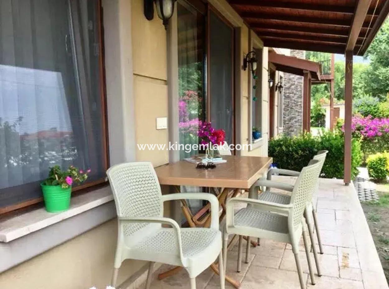 Attractive Riverside Duplex