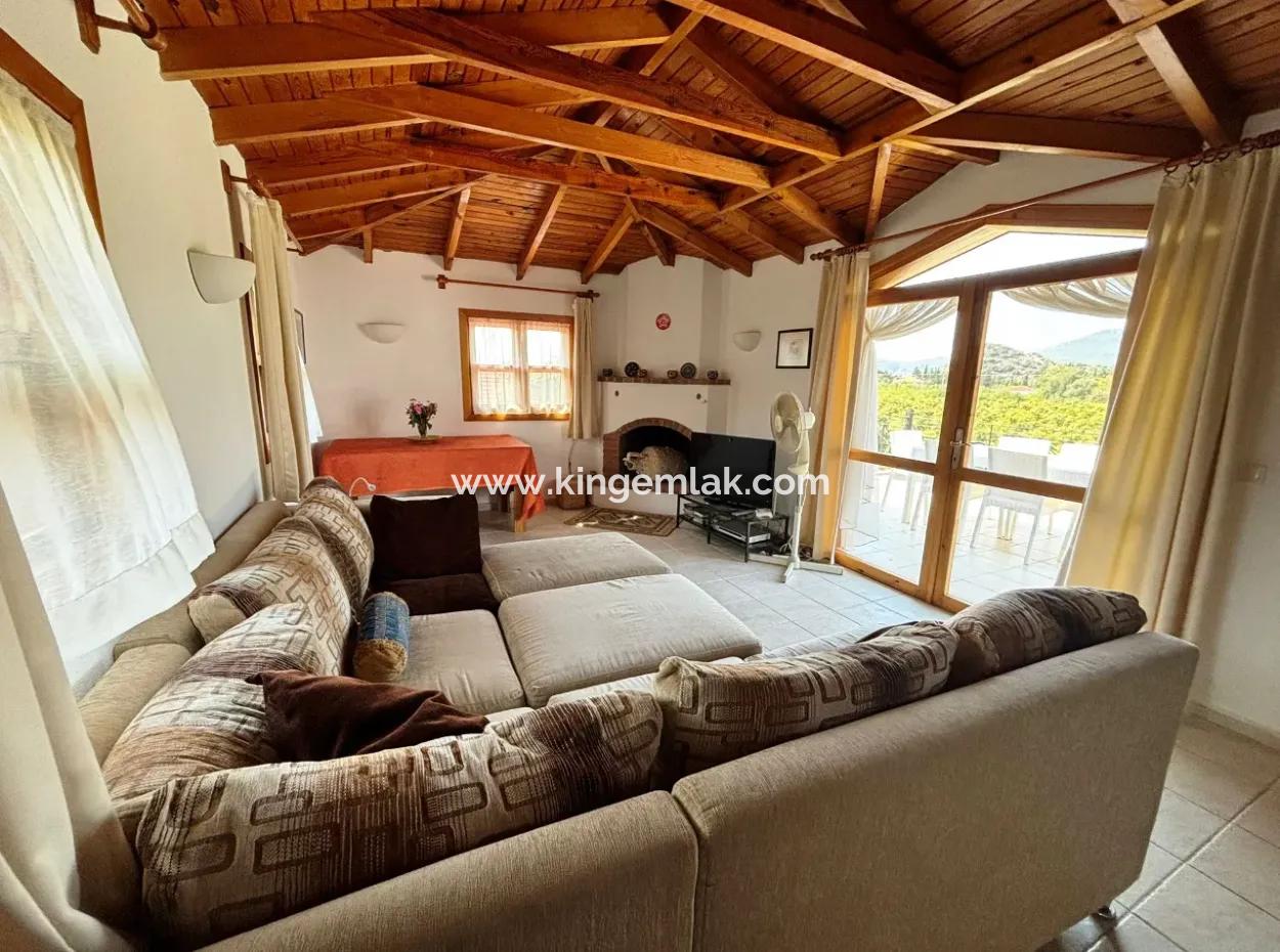 Strikingly Beautiful 3 Bed Villa