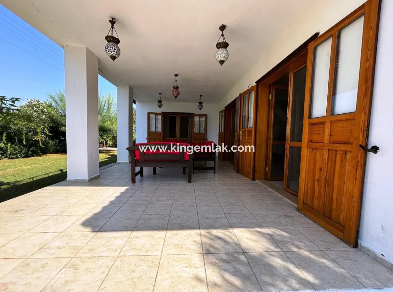 Strikingly Beautiful 3 Bed Villa