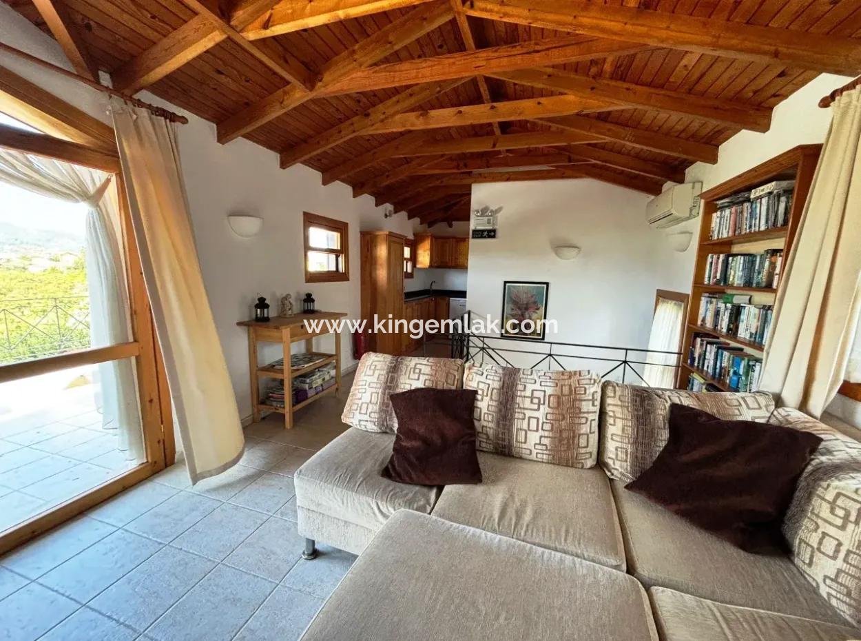 Strikingly Beautiful 3 Bed Villa