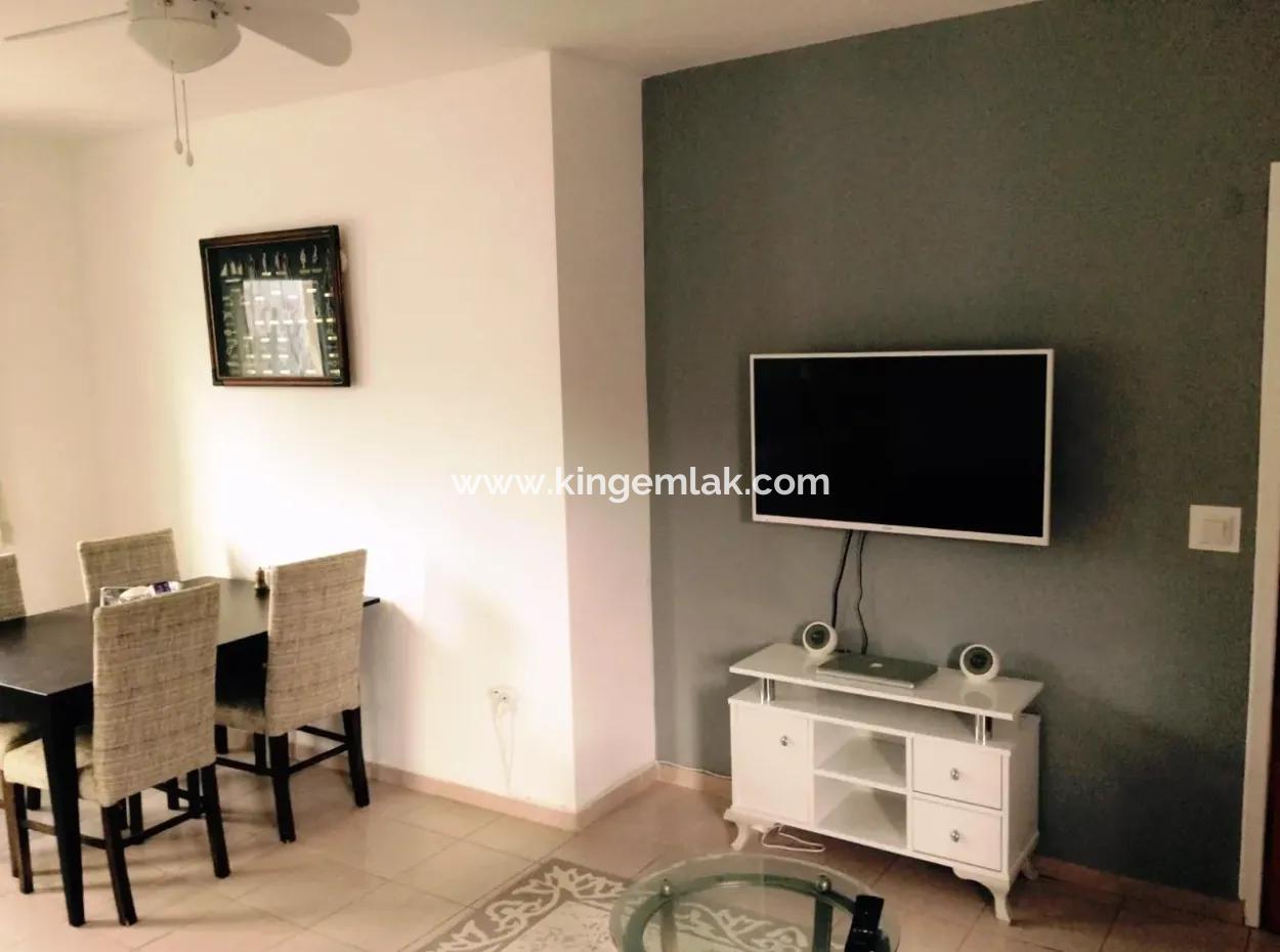 Tidy First Floor Apartment