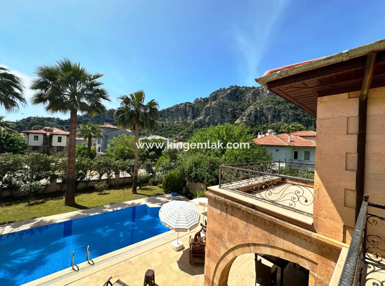 Extrodinary Private Villa