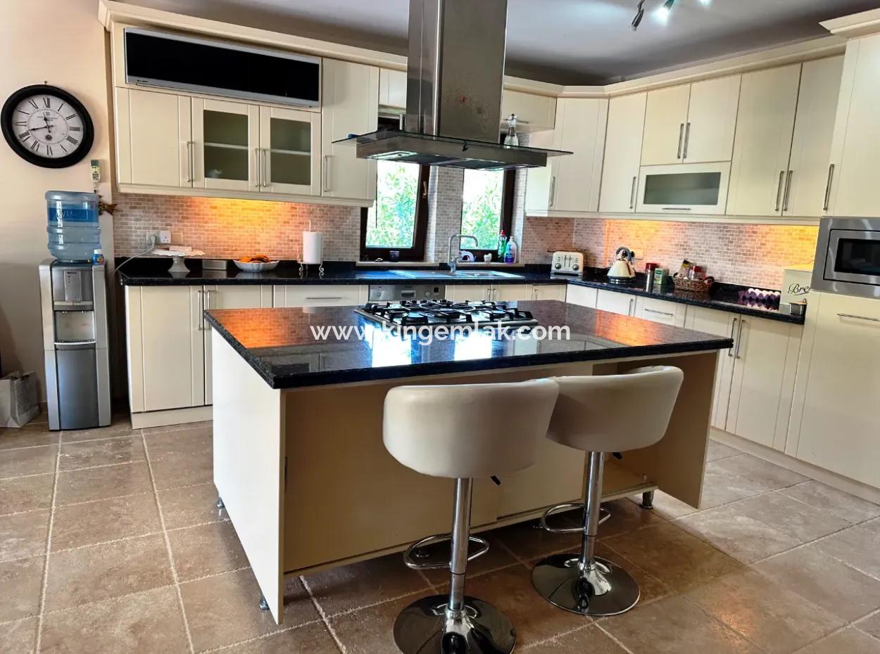 Extrodinary Private Villa